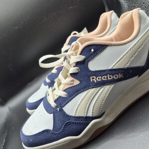 Reebok Classic White Pink Blue Fashion Sneakers New With Tags 8